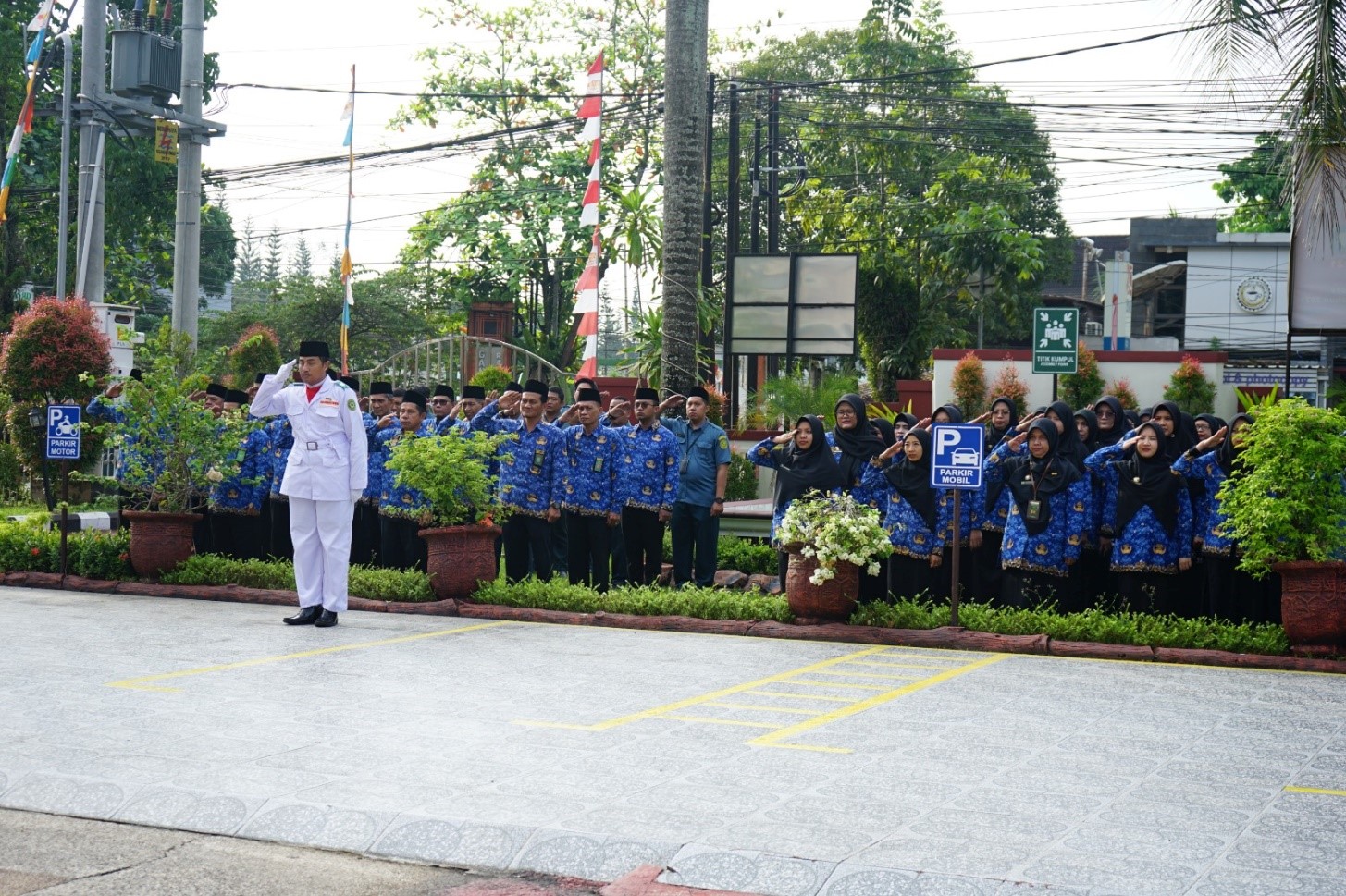 HUT RI 1