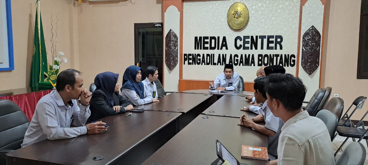 Rapat Kesekr